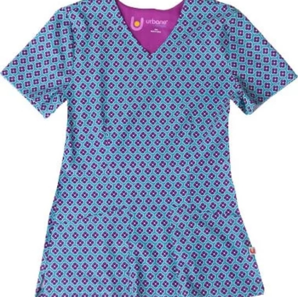 Urbane Ultimate V-Neck Round About Teal Print Top